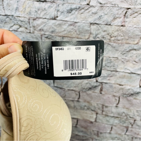 Bali cool comfort wire less bra 42DD - Picture 3 of 5